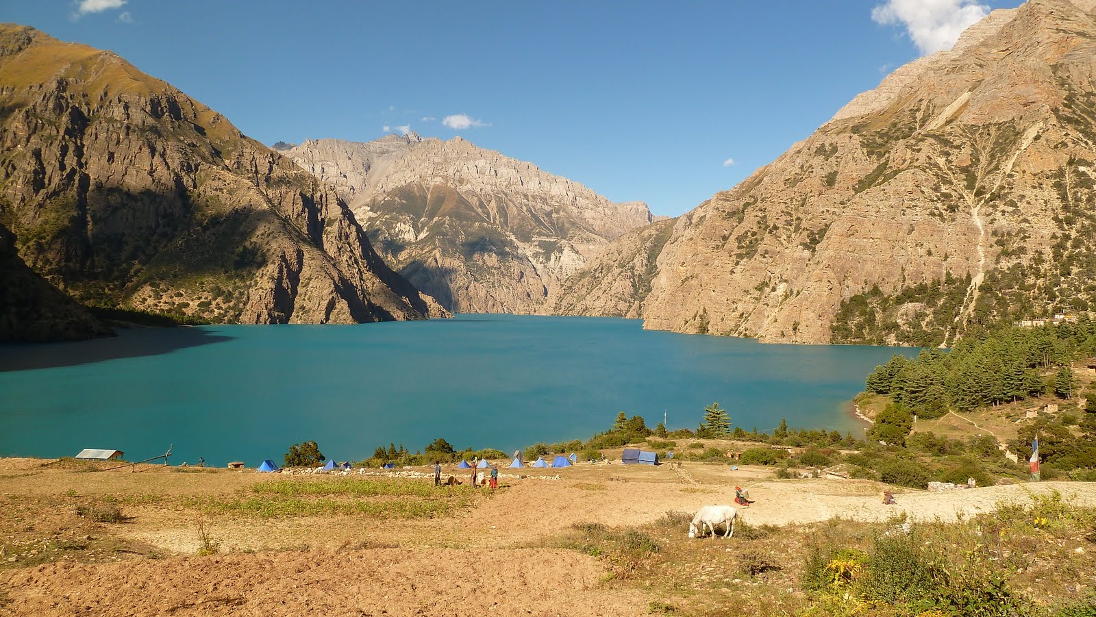 Trekking in Nepal in September