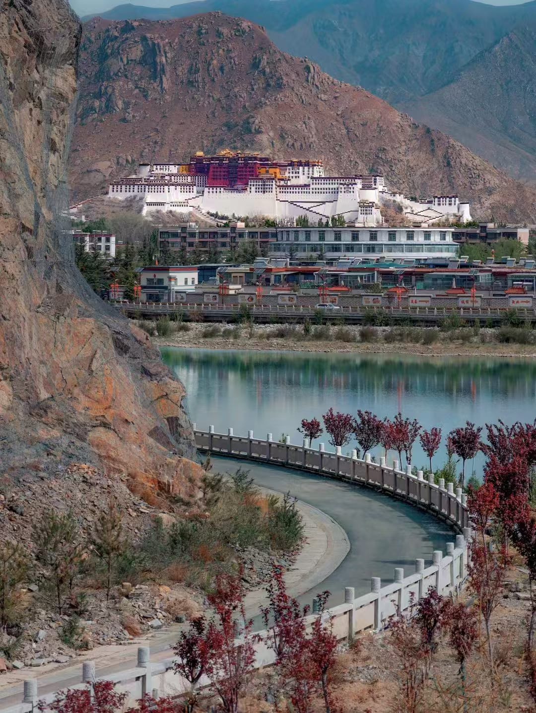 Planning Tibet Tours 2025–2026: Visa-Free Entry, Potala Palace Schedule & Permit Guide